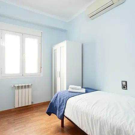 Nicemalaga Junto Al Centro Familias Grupos 7hab Appartement