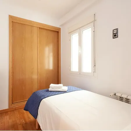 Nicemalaga Junto Al Centro Familias Grupos 7hab Appartement